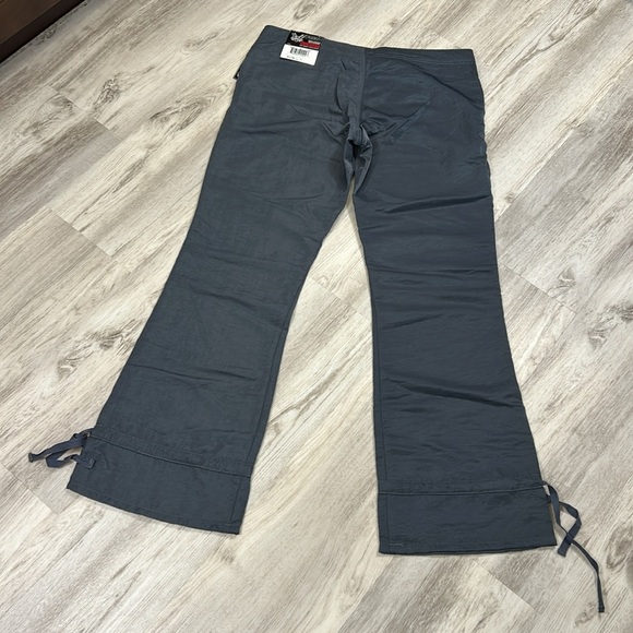 l.e.i. NWT Y2K Low Rise Nylon Cargo Pants 90s Wide Leg Drawstring Trousers Jr 11 - Picture 3 of 7